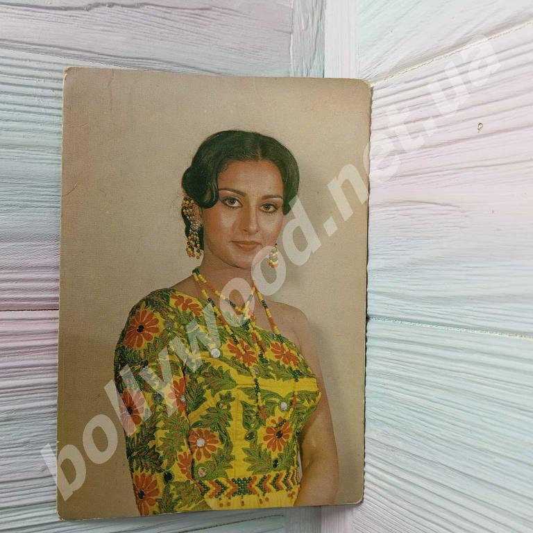 Poonam Dhillon rare postcard