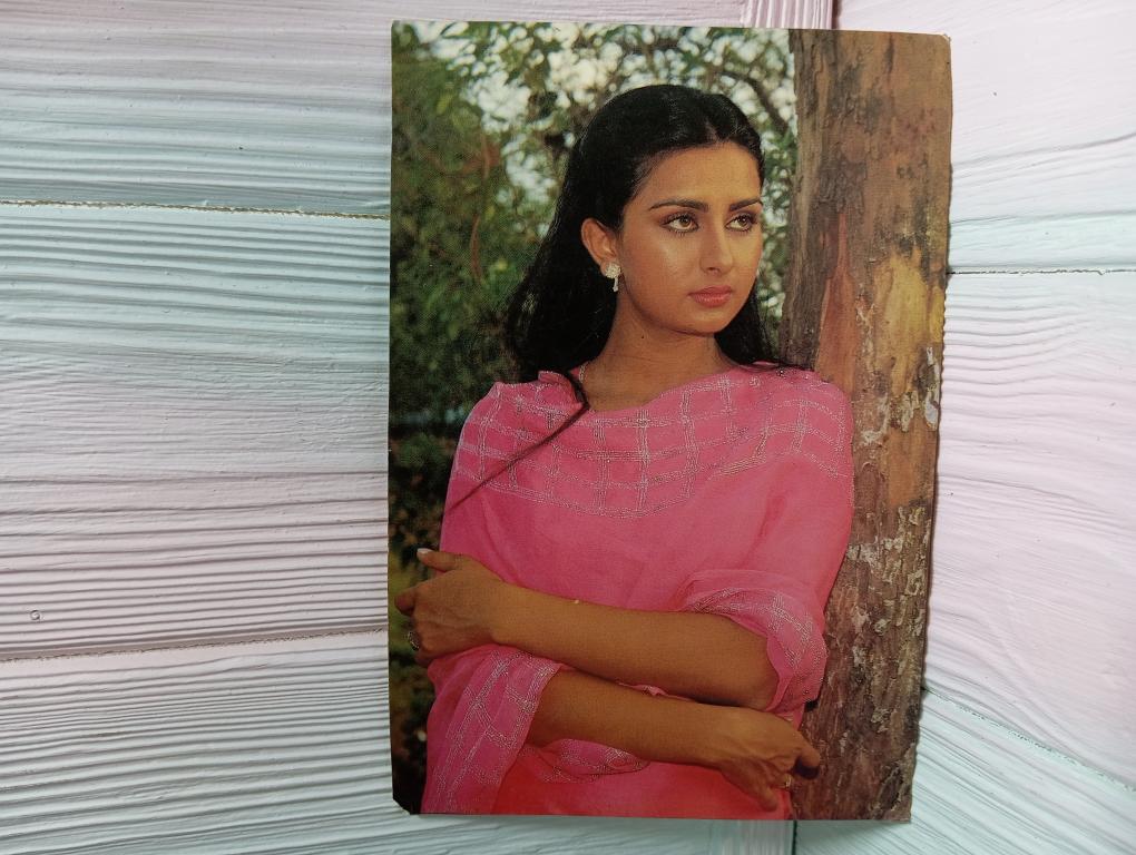 Poonam Dhillon rare postcard